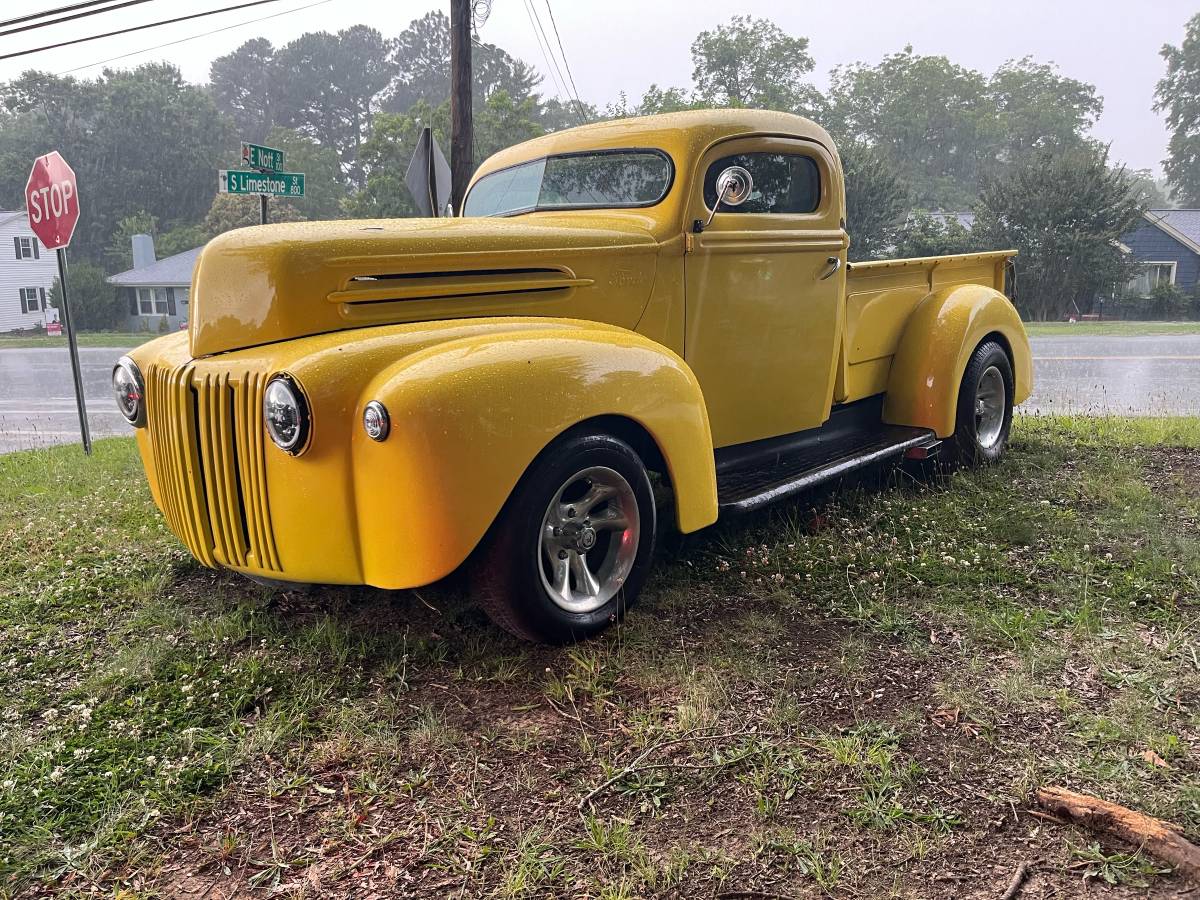 Ford-F-150-1946-yellow-16