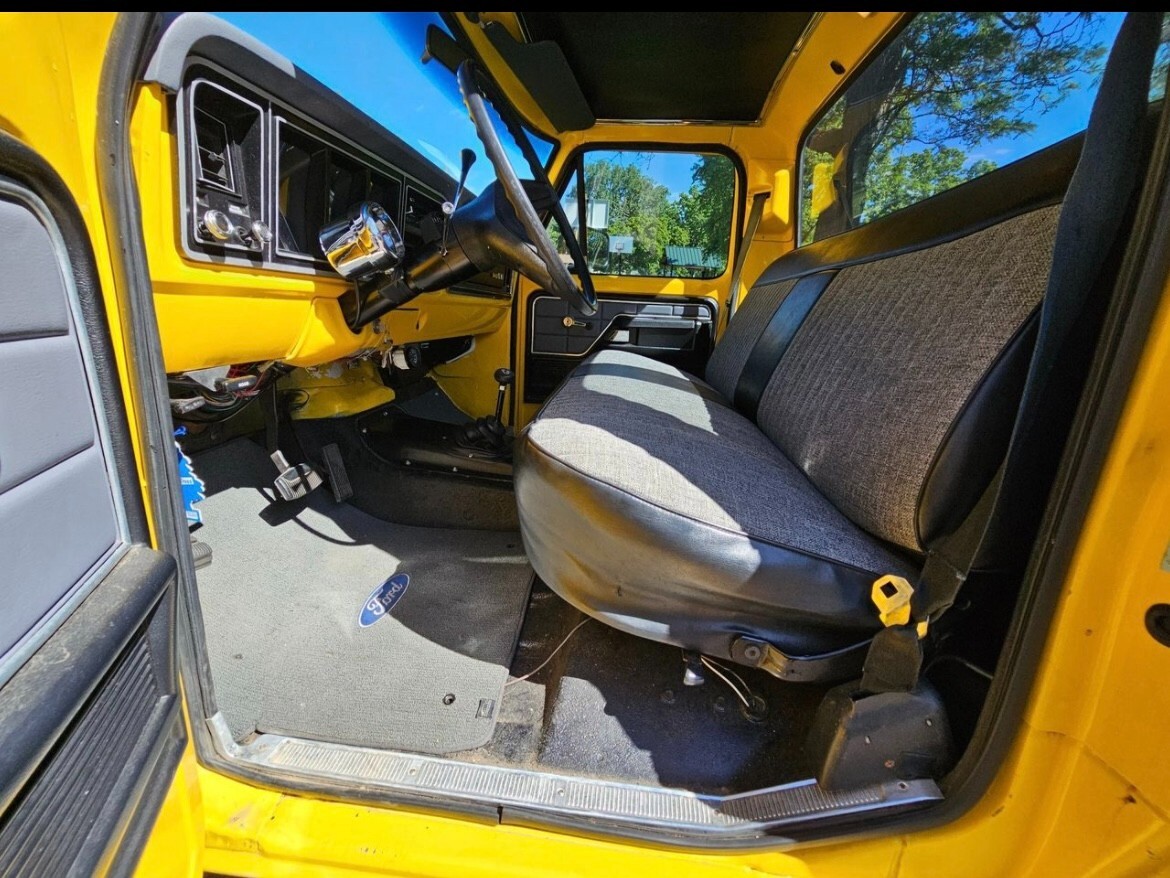 Ford-F-150-1976-Standard-Cab-Pickup-14