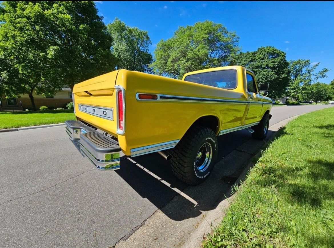 Ford-F-150-1976-Standard-Cab-Pickup-5