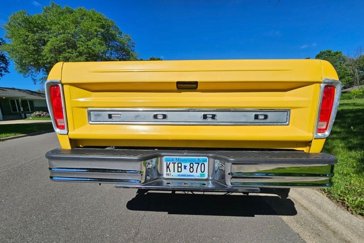 Ford-F-150-1976-Standard-Cab-Pickup-6