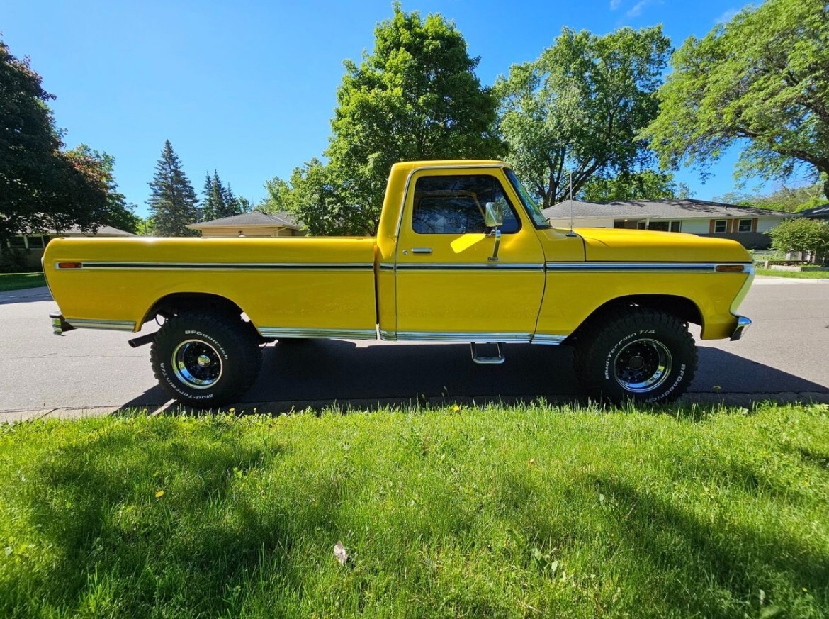 Ford-F-150-1976-Standard-Cab-Pickup