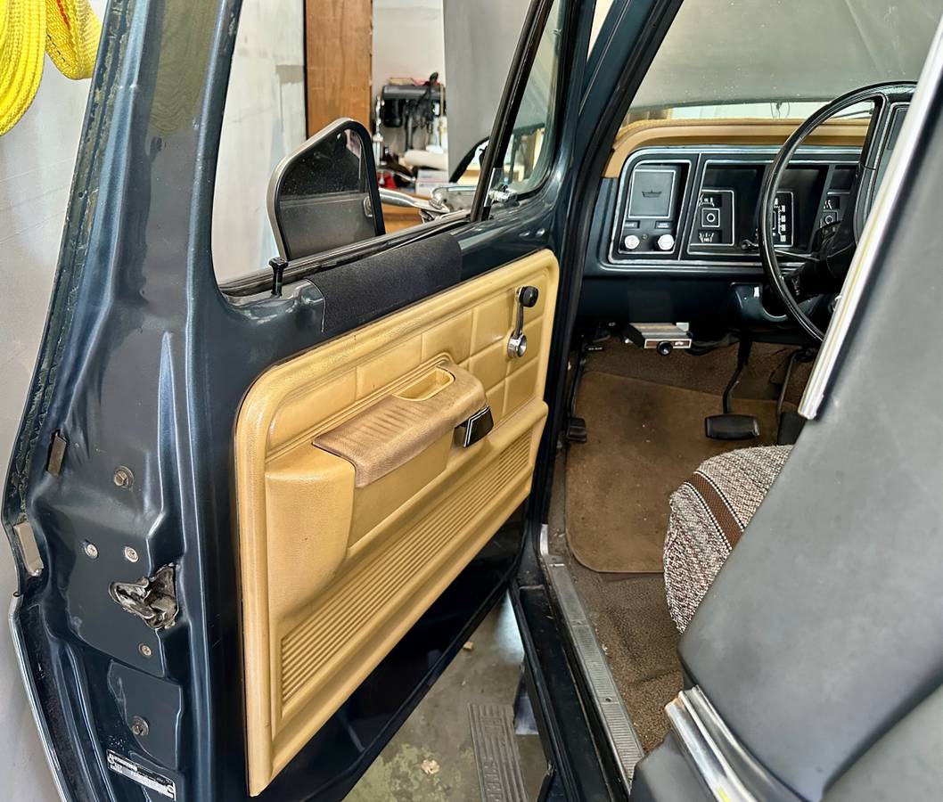 Ford-F-150-1976-custom-14