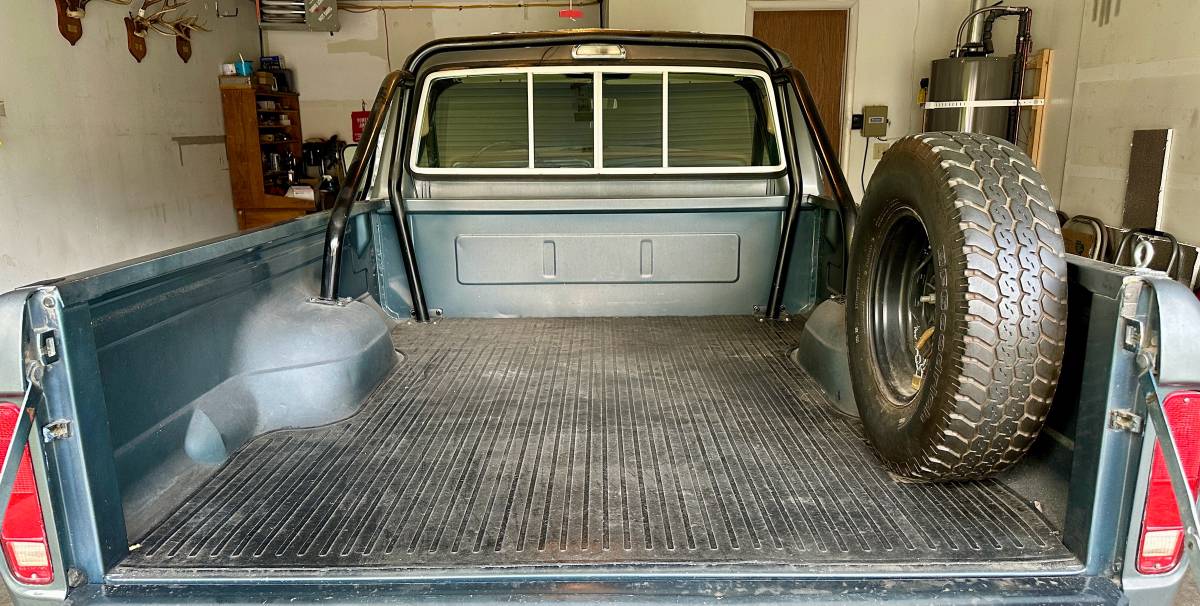 Ford-F-150-1976-custom-20