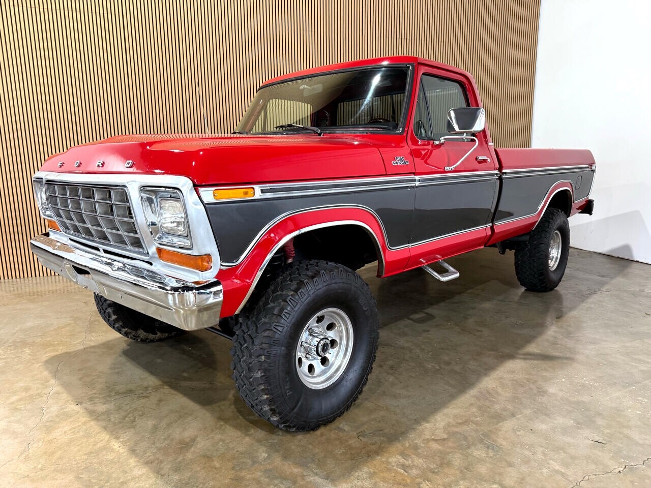 Ford-F-150-1979-Pickup-Truck-1