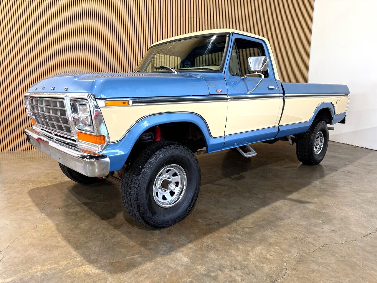 Ford-F-150-1979-Pickup-Truck-1