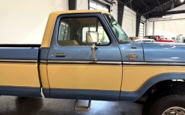 Ford-F-150-1979-Pickup-Truck-10