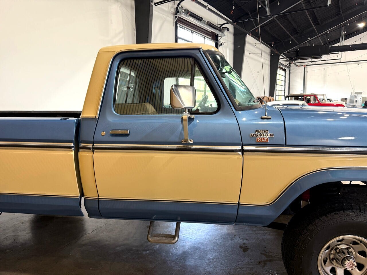 Ford-F-150-1979-Pickup-Truck-10