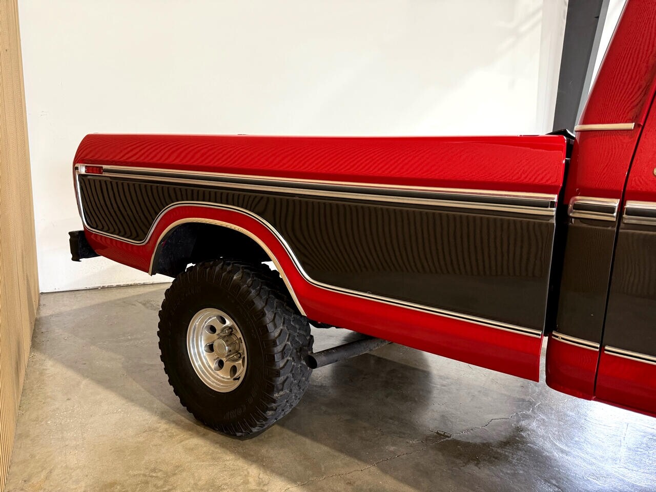 Ford-F-150-1979-Pickup-Truck-11