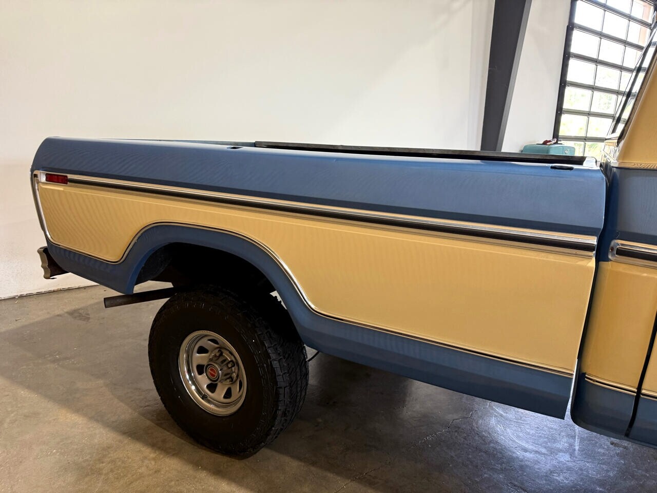 Ford-F-150-1979-Pickup-Truck-15