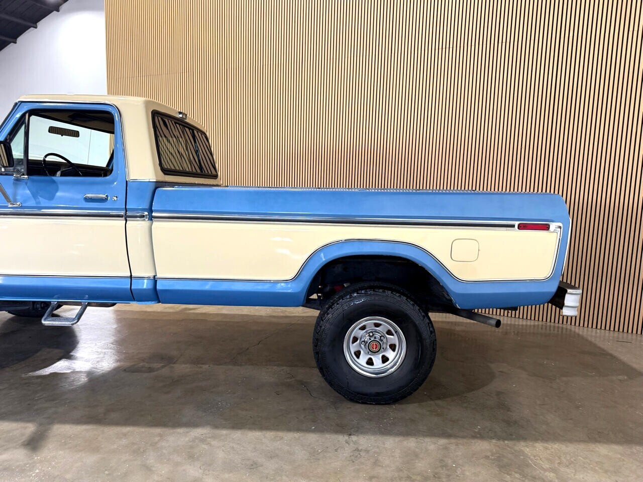 Ford-F-150-1979-Pickup-Truck-16
