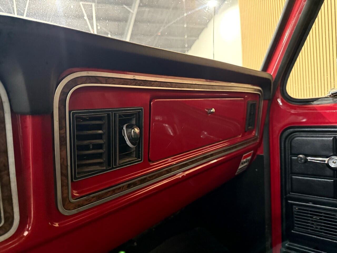 Ford-F-150-1979-Pickup-Truck-19