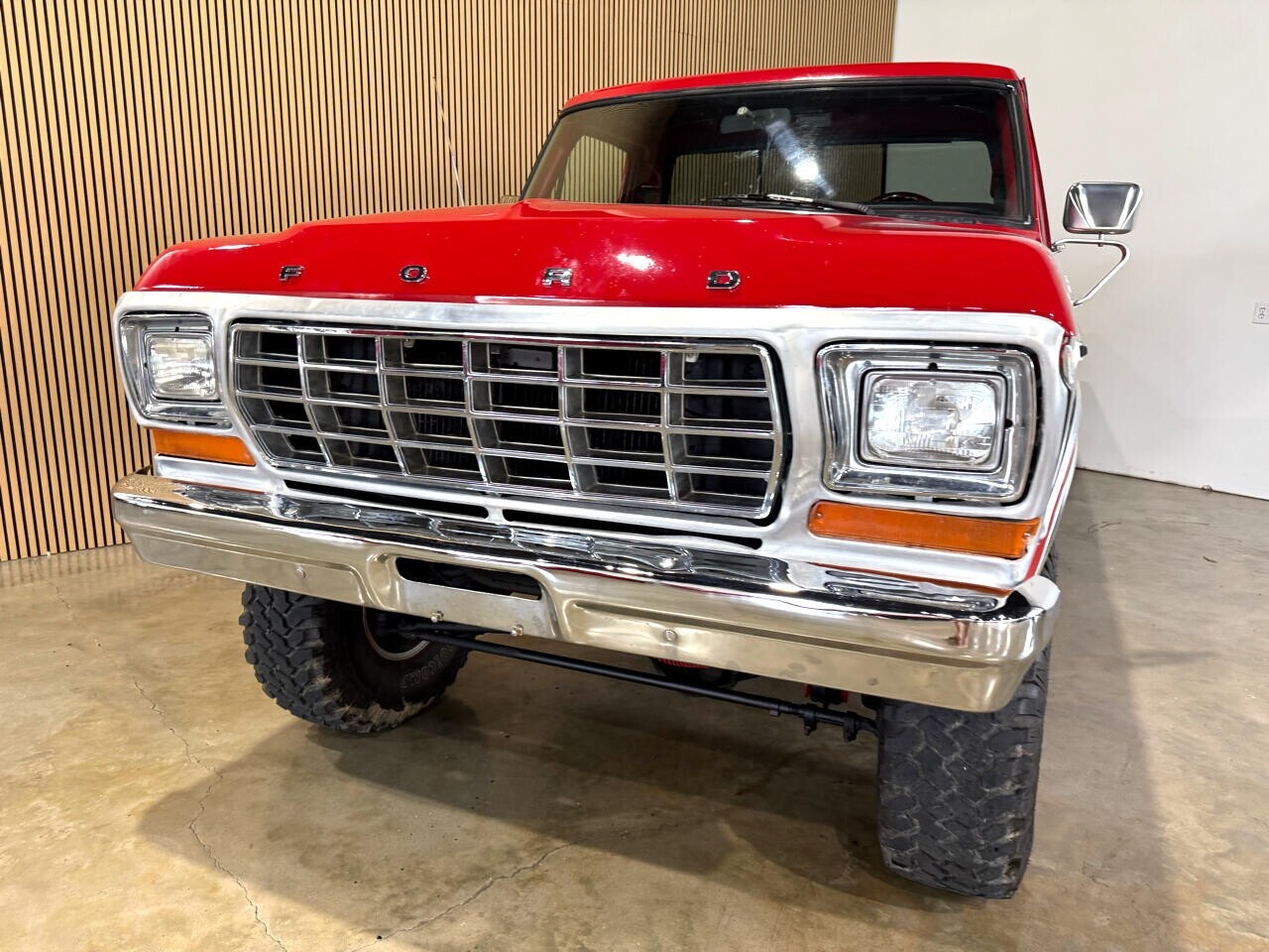 Ford-F-150-1979-Pickup-Truck-3