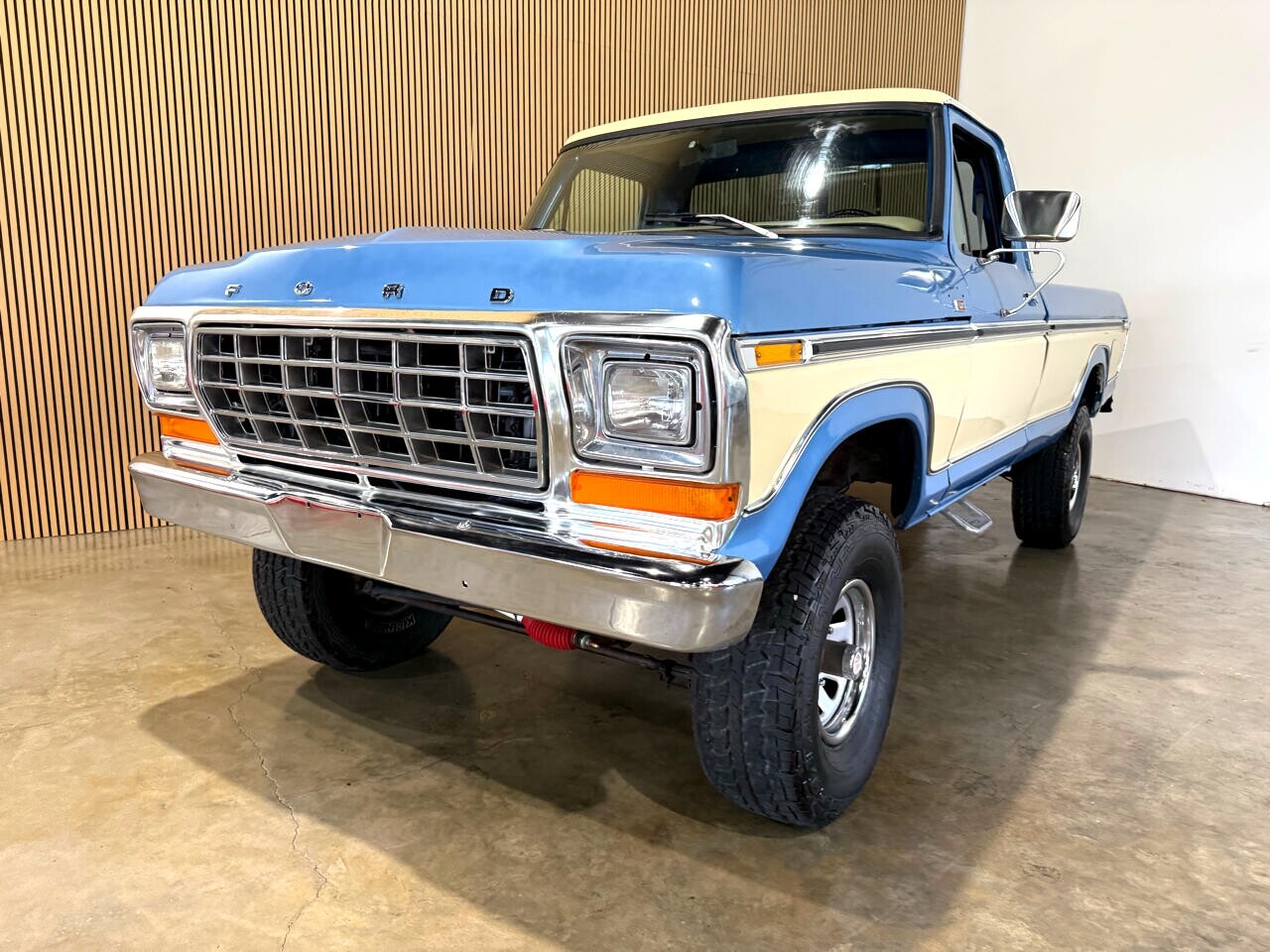 Ford-F-150-1979-Pickup-Truck-3