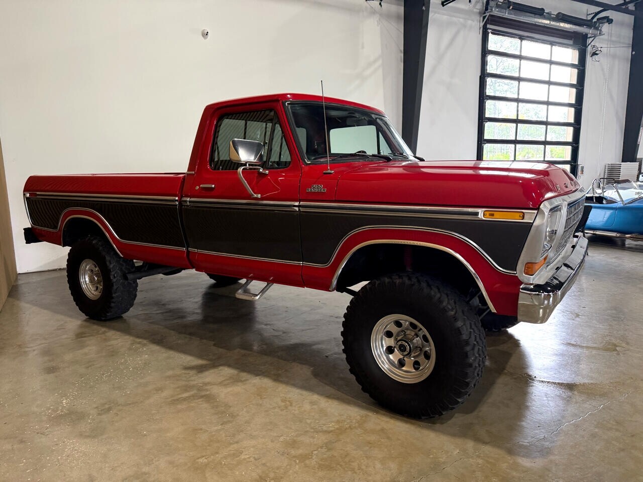 Ford-F-150-1979-Pickup-Truck-4