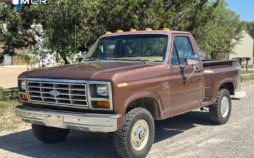 Ford-F-150-1983-Standard-Cab-Pickup-1