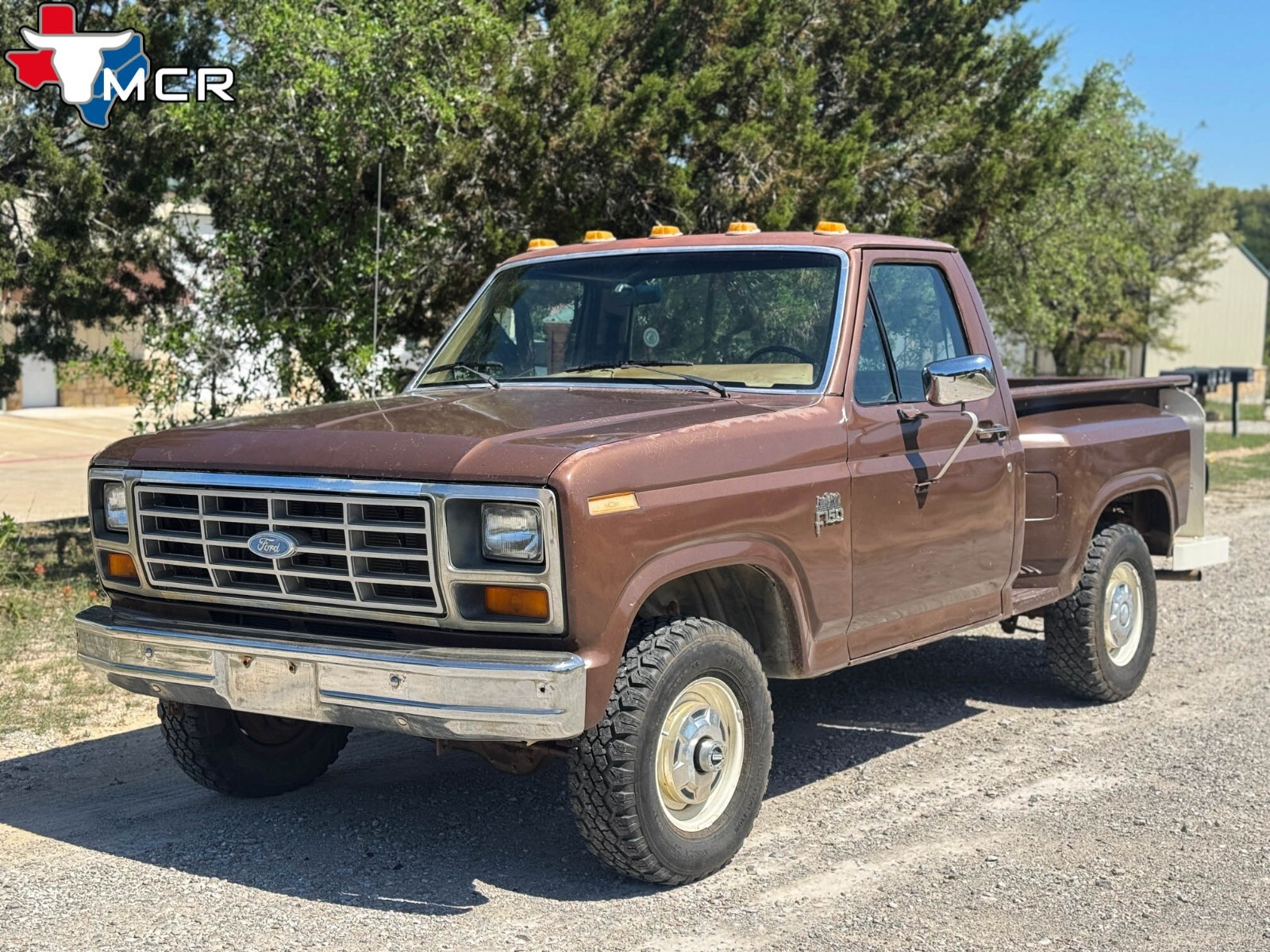 Ford-F-150-1983-Standard-Cab-Pickup-1