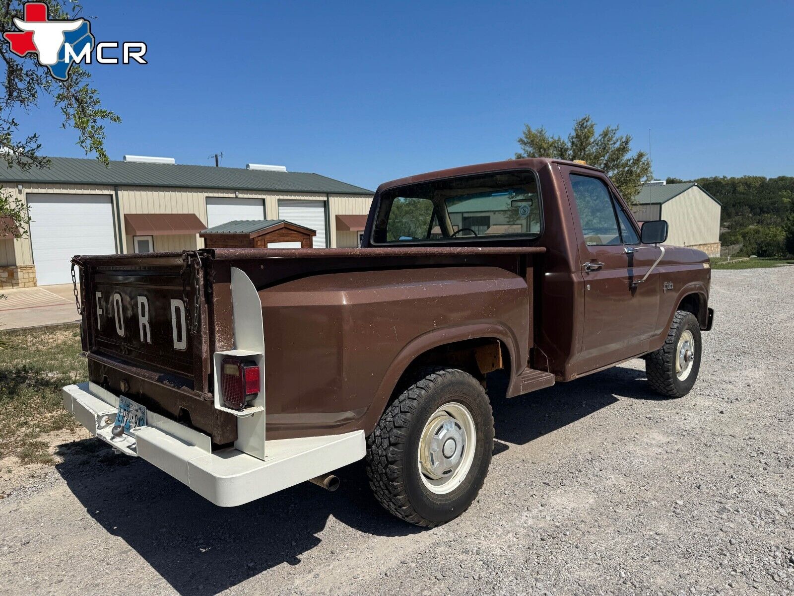 Ford-F-150-1983-Standard-Cab-Pickup-12