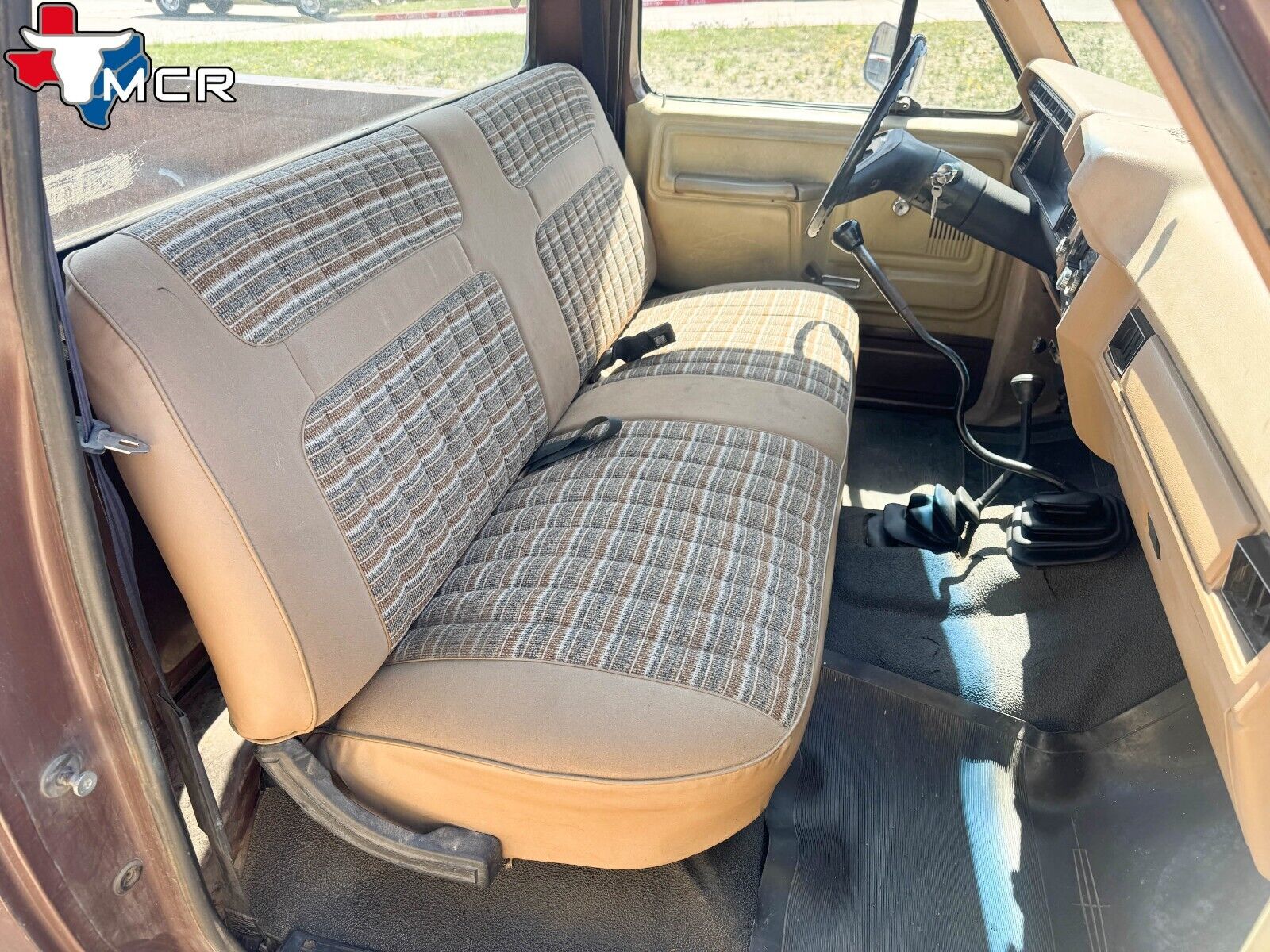 Ford-F-150-1983-Standard-Cab-Pickup-13