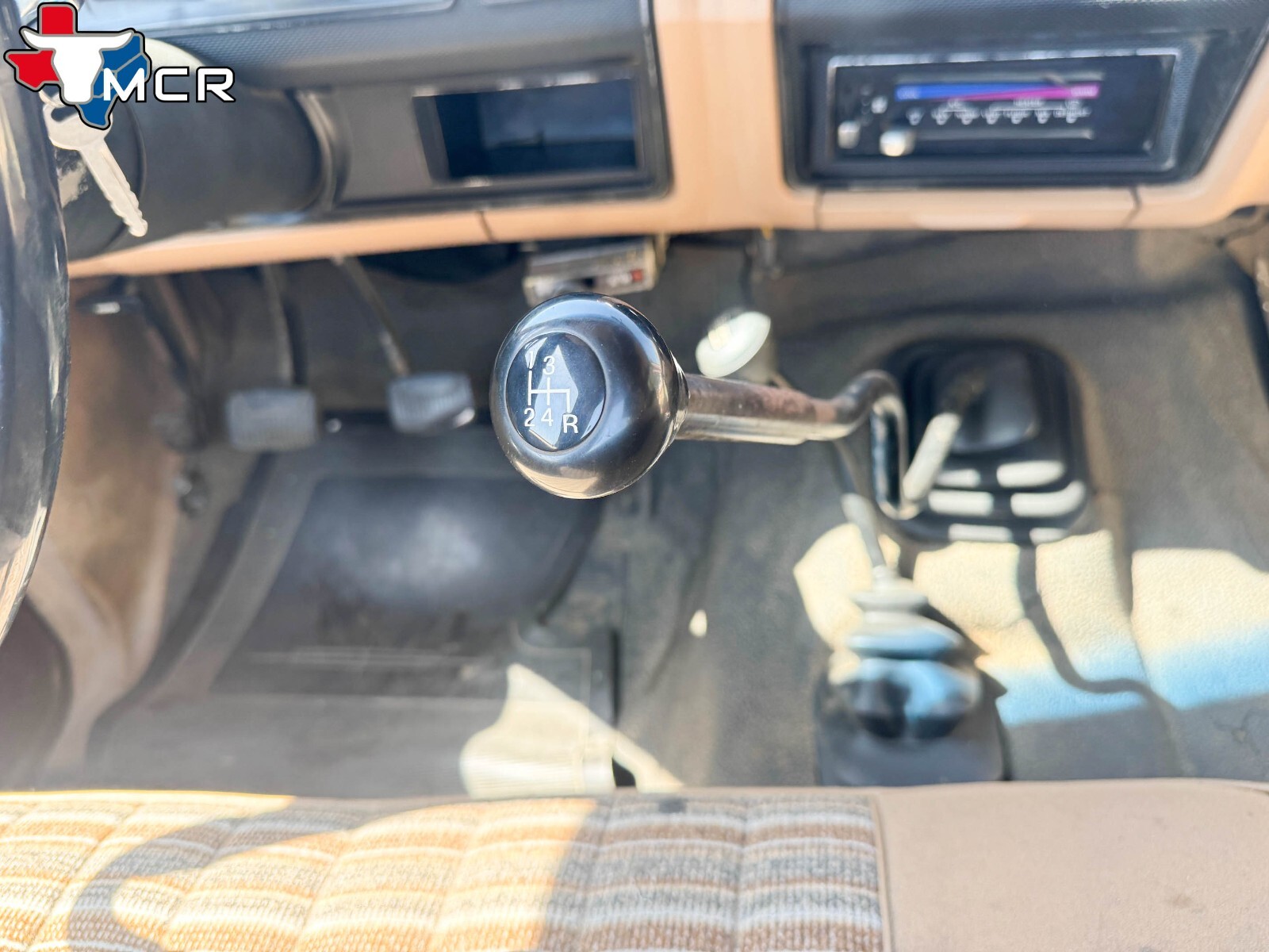 Ford-F-150-1983-Standard-Cab-Pickup-16