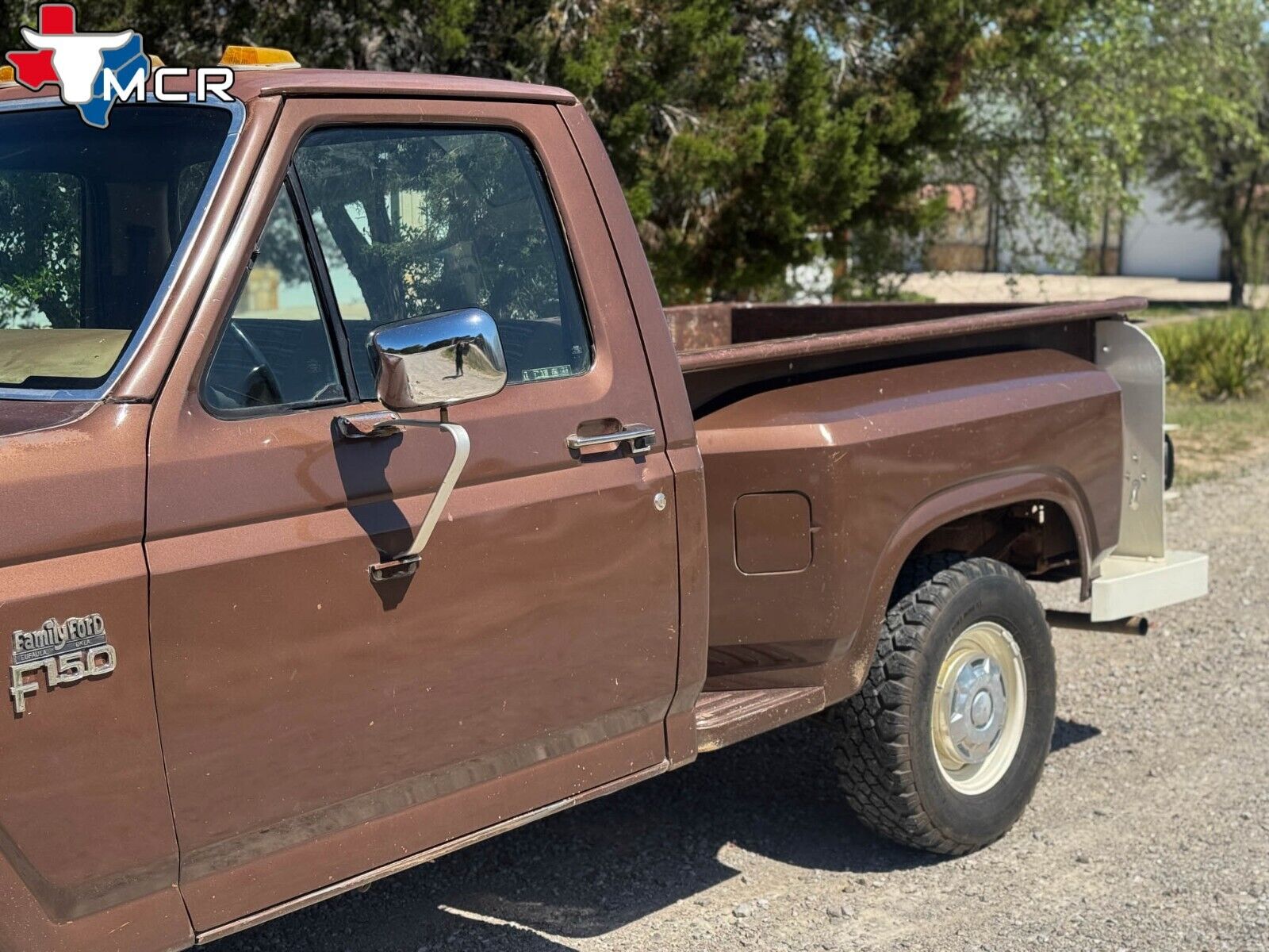 Ford-F-150-1983-Standard-Cab-Pickup-7