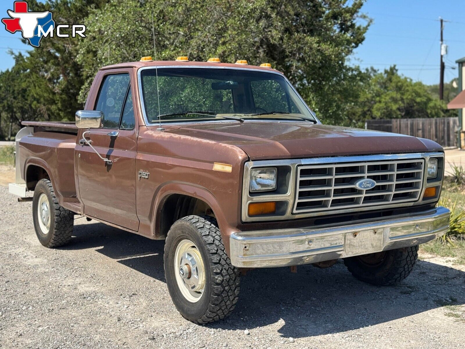 Ford-F-150-1983-Standard-Cab-Pickup-9