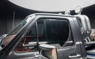 Ford-F-150-1983-Truck-12