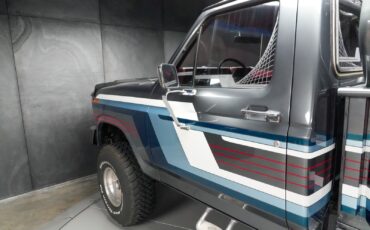 Ford-F-150-1983-Truck-13