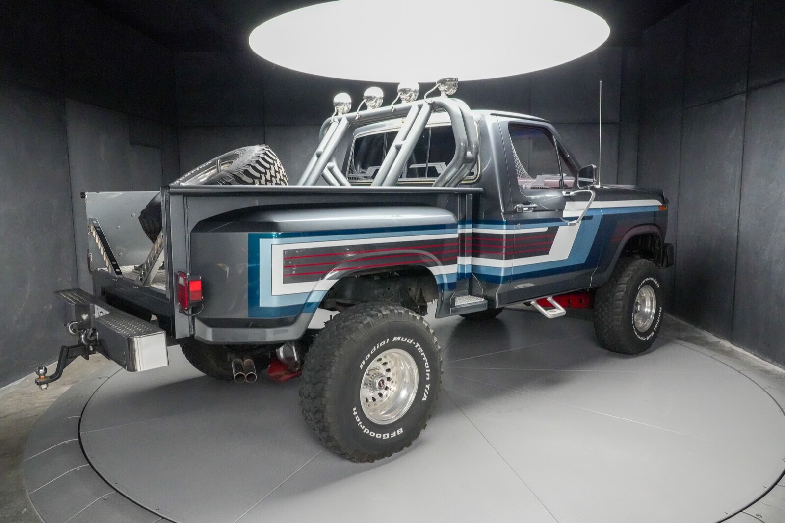 Ford-F-150-1983-Truck-26