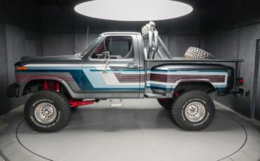Ford-F-150-1983-Truck-5