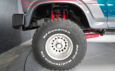 Ford-F-150-1983-Truck-6