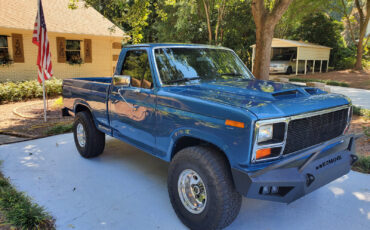 Ford-F-150-1984-Pickup-Truck-5