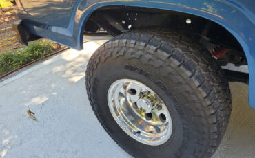 Ford-F-150-1984-Pickup-Truck-8