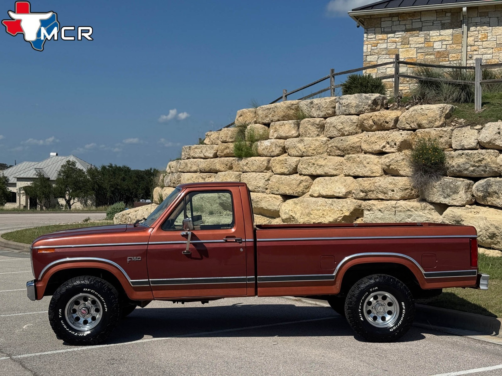 Ford-F-150-1984-Standard-Cab-Pickup-11