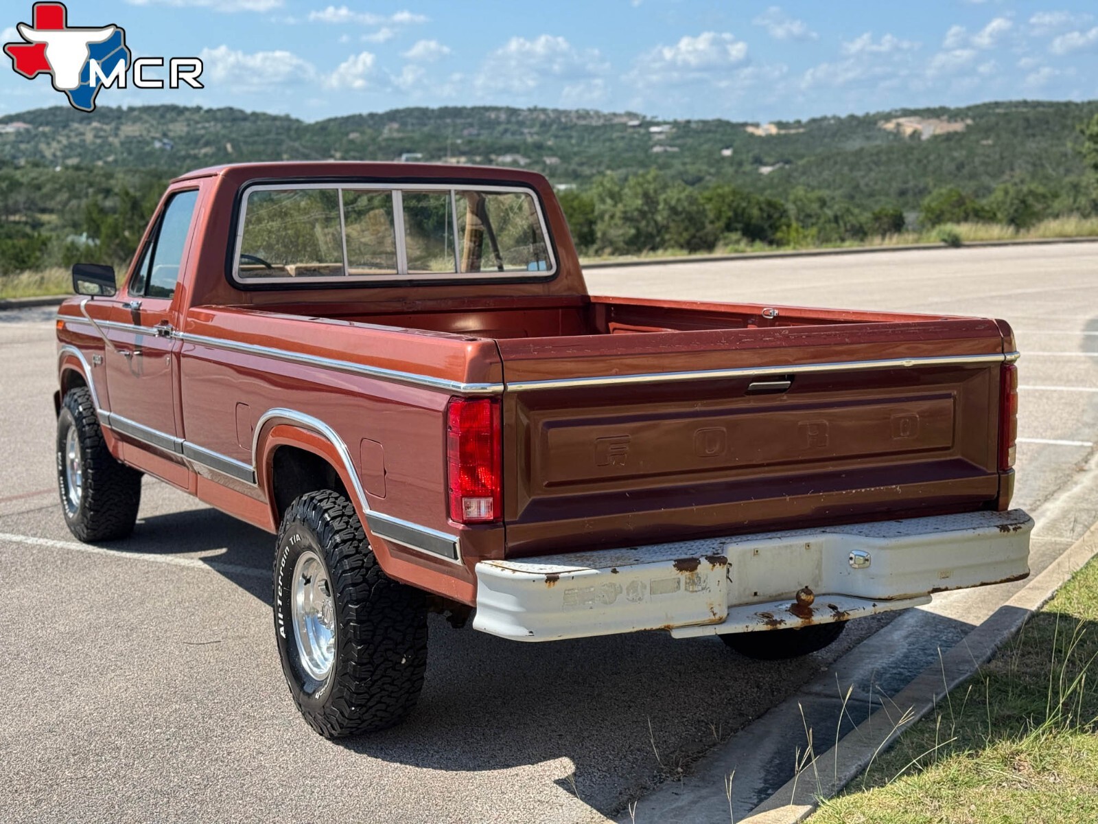 Ford-F-150-1984-Standard-Cab-Pickup-12