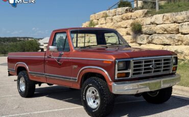 Ford-F-150-1984-Standard-Cab-Pickup-2