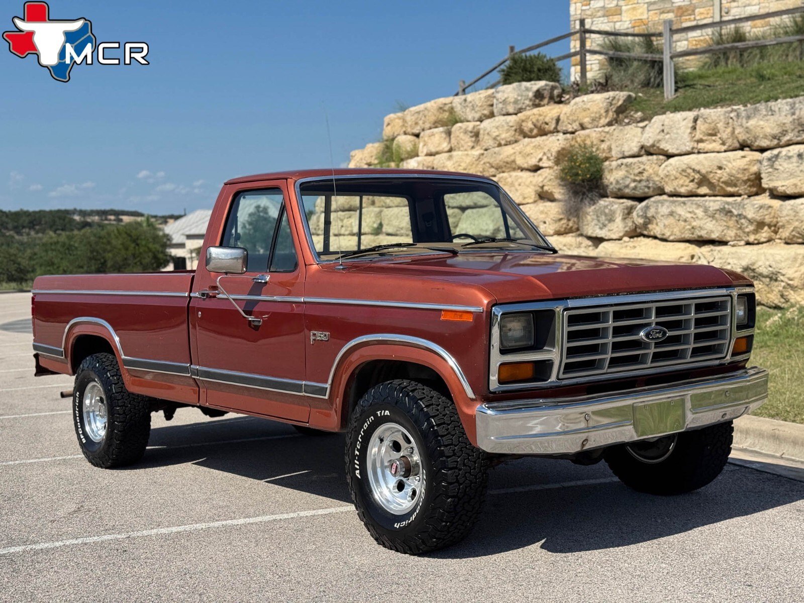 Ford-F-150-1984-Standard-Cab-Pickup-2