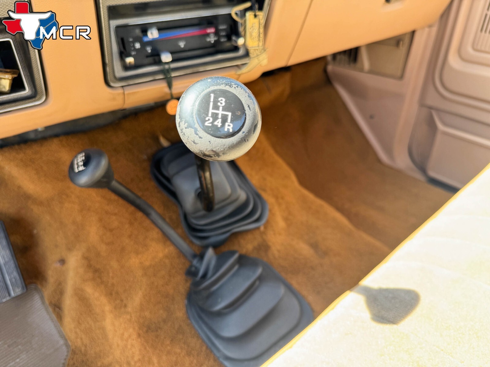 Ford-F-150-1984-Standard-Cab-Pickup-20