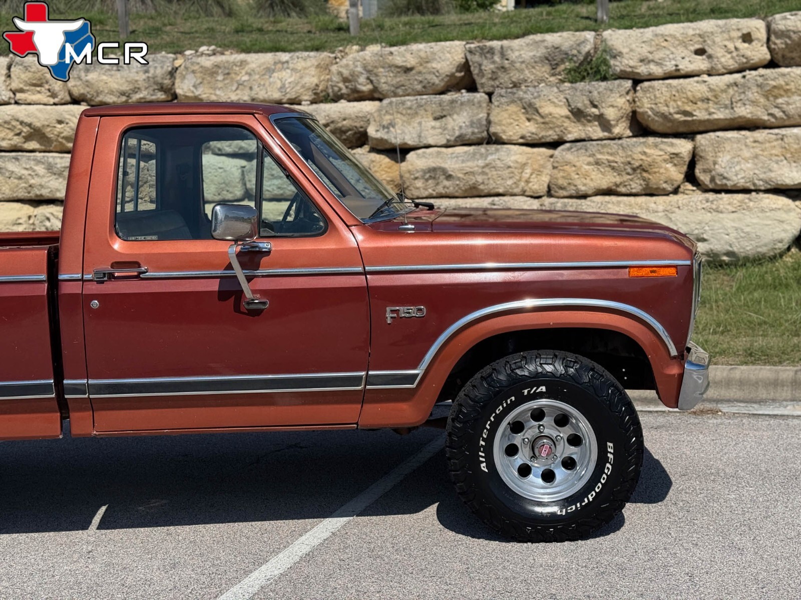 Ford-F-150-1984-Standard-Cab-Pickup-7