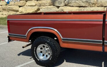 Ford-F-150-1984-Standard-Cab-Pickup-8