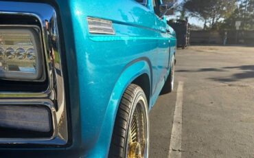 Ford-F-150-1985-7
