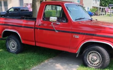 Ford-F-150-1986-Standard-Cab-Pickup-2