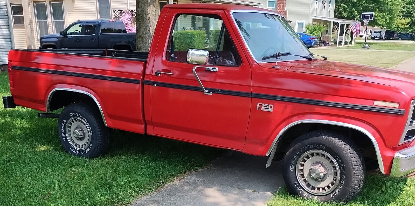 Ford-F-150-1986-Standard-Cab-Pickup-2