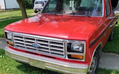 Ford F-150 1986 Standard Cab Pickup