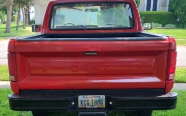Ford-F-150-1986-Standard-Cab-Pickup-3