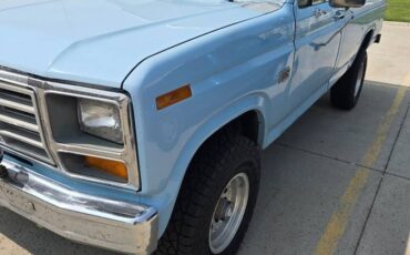 Ford-F-150-1986-blue-2