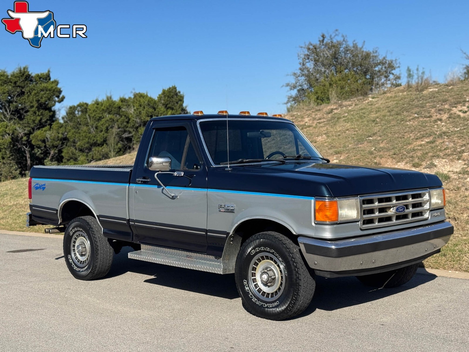 Ford-F-150-1988-Standard-Cab-Pickup-1