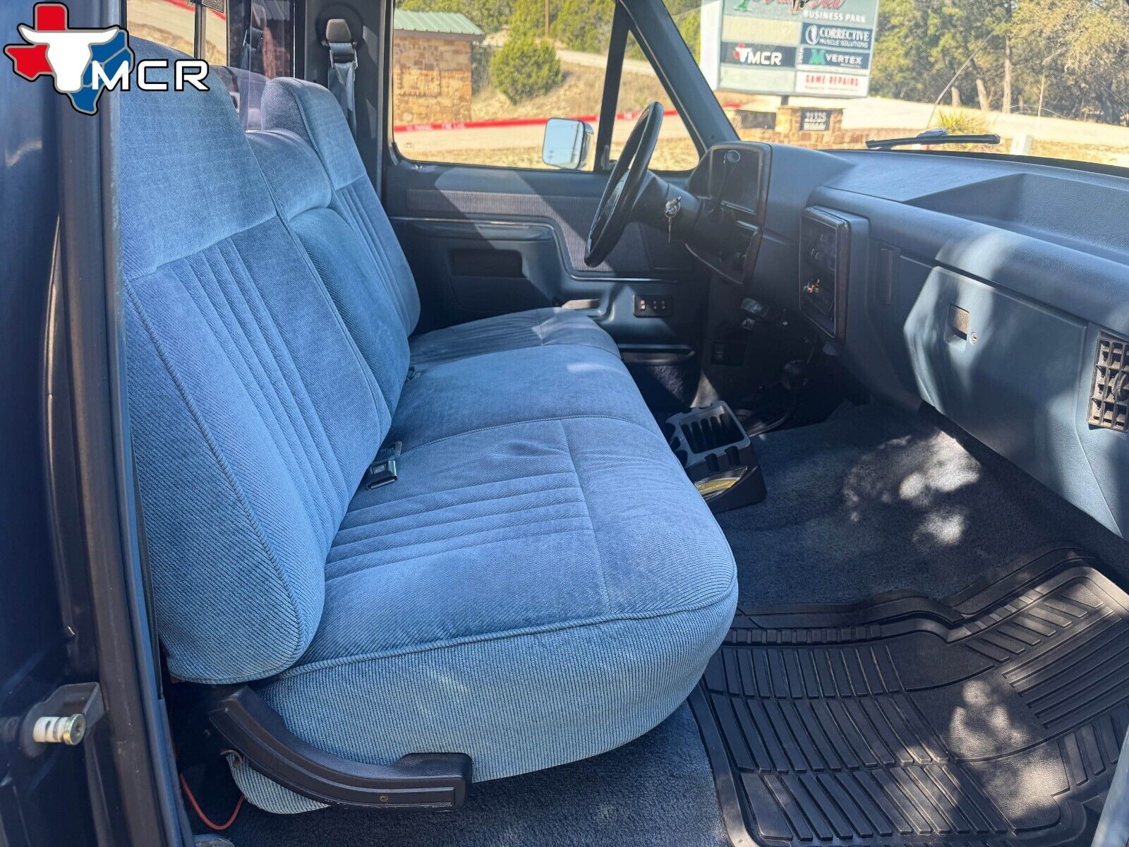 Ford-F-150-1988-Standard-Cab-Pickup-10