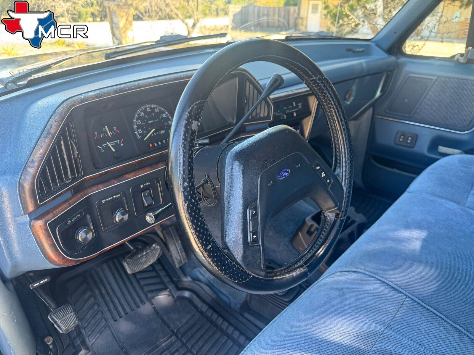 Ford-F-150-1988-Standard-Cab-Pickup-11