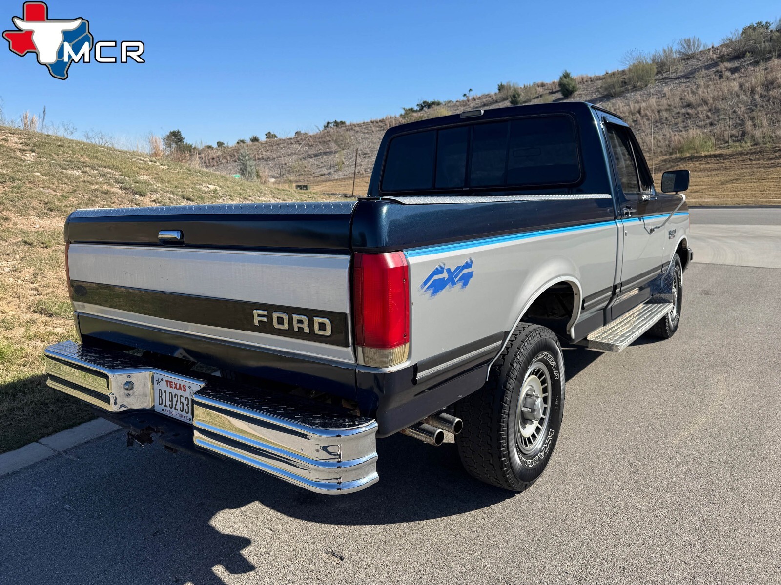 Ford-F-150-1988-Standard-Cab-Pickup-3