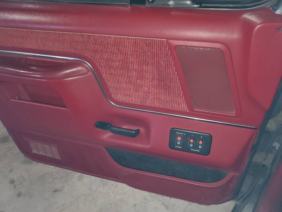 Ford-F-150-1990-red-7